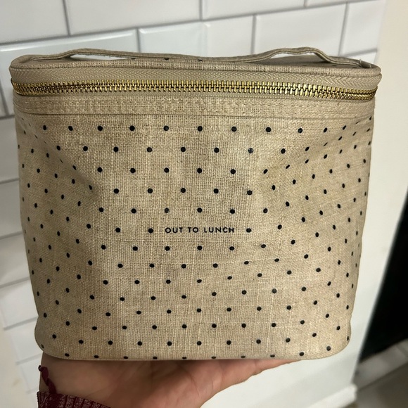 Kate Spade  New York lunch tote  ( out To lunch ) - Picture 2 of 11